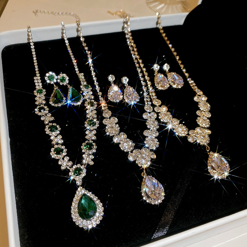 Hot Sale Diamond Luxury Style Fashion Pendant Trendy High-end Accessory Necklace and Earrings Set for Women